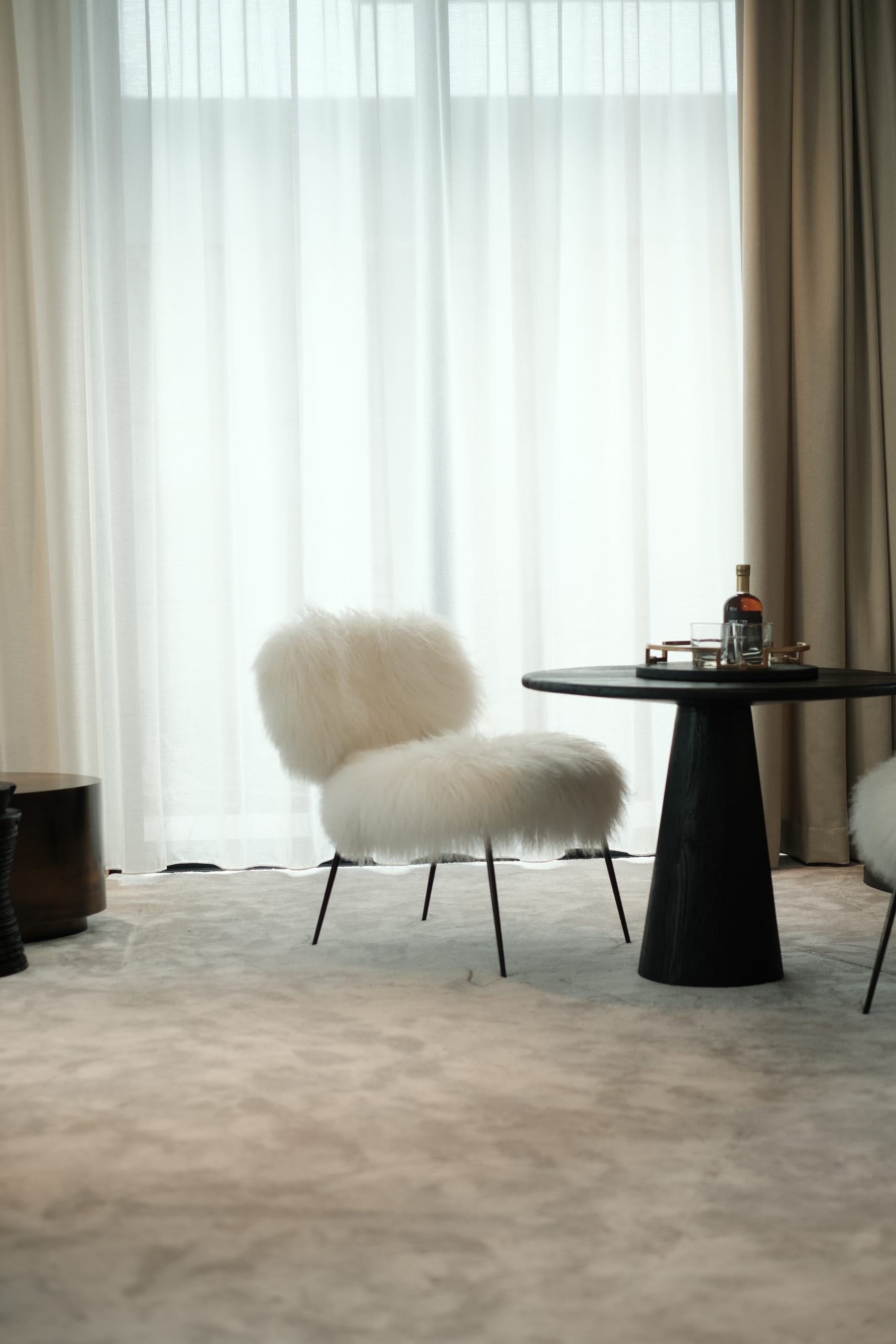 Isola Grandeur — view 3