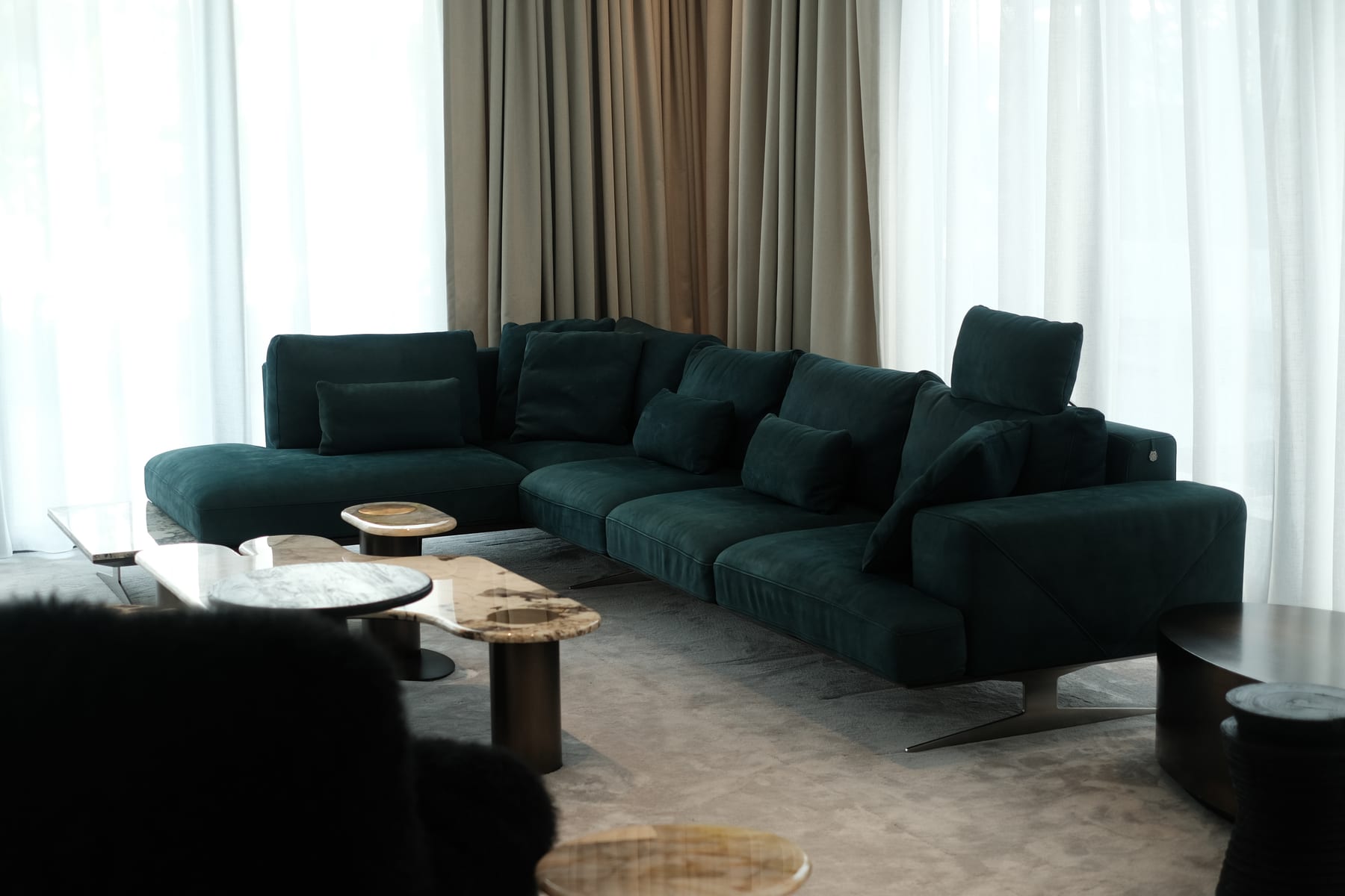 Isola Grandeur — view 4