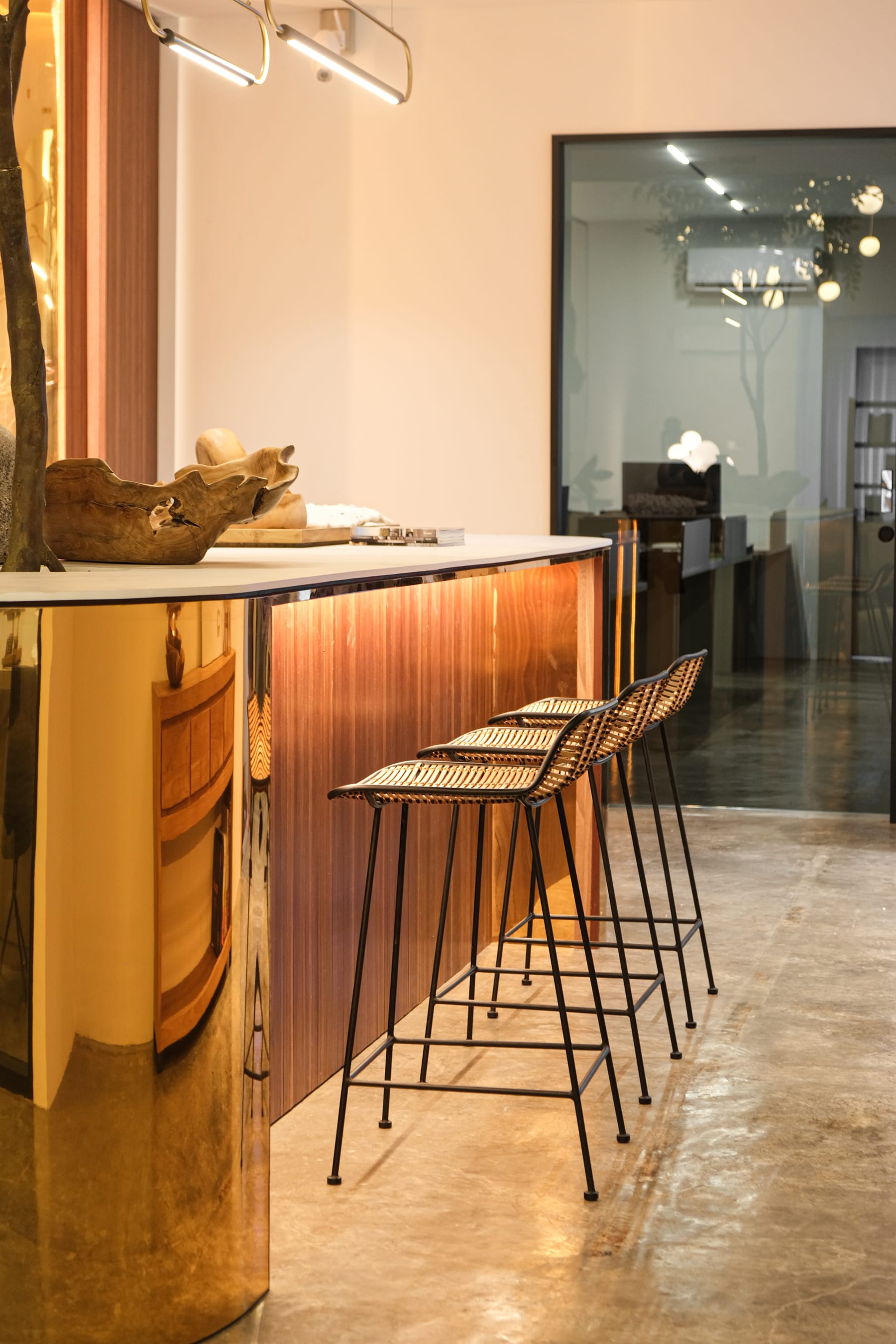 Base Interior Design — view 9